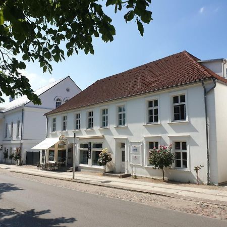 Dts Appartements Putbus Eksteriør bilde